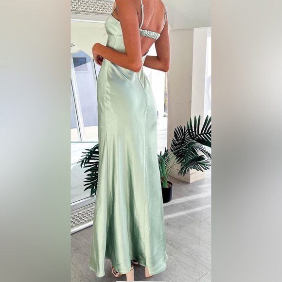 BEGINNING BOUTIQUE SATIN MAXI DRESS - Picture 4 of 4